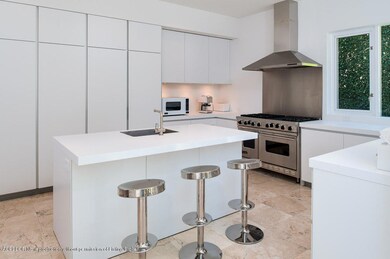 Kitchen MLS