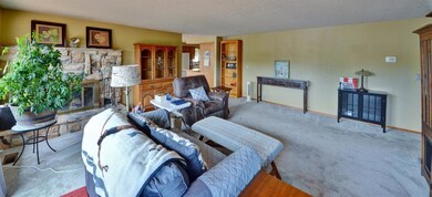 3021 Cleopatra Cir, Medford, OR 97504 - photo 6