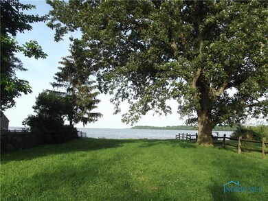 2933 111th St, Toledo, OH 43611 - photo 2