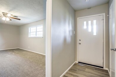 8304 Jerrie jo Dr, North Richland Hills, TX 76180 - photo 6