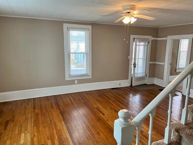 311 W Locust St, Johnson City, TN 37604 - photo 7