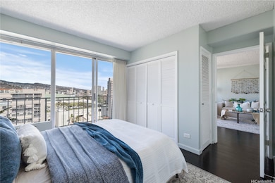 Sunset Towers unit 1903, Honolulu, HI 96814 - photo 7