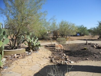 023-227236 front yard
