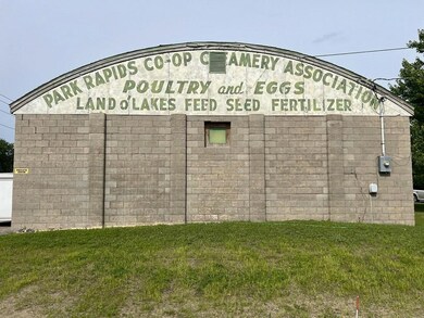 410 Pleasant Ave S, Park Rapids, MN 56470 - photo 2