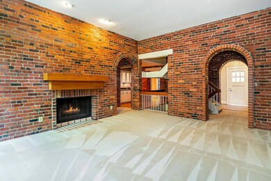 1427 Roxbury Rd unit Carriage House E, Columbus, OH 43212 - photo 7