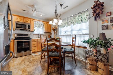 14 Lakebridge Dr, Woodbury, NJ 08096 - photo 3