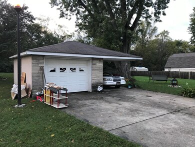 7914 Smyrna Pkwy, Louisville, KY 40228 - photo 3