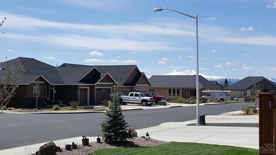 1537 NW Zamia Ave, Redmond, OR 97756 - photo 3