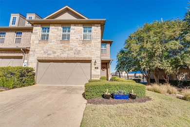 367 Teague Dr, Lewisville, TX 75067 - photo 2