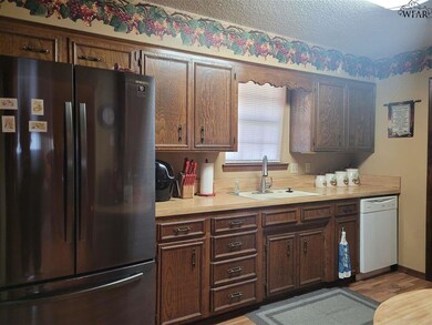 1219 Christine Rd, Wichita Falls, TX 76302 - photo 5