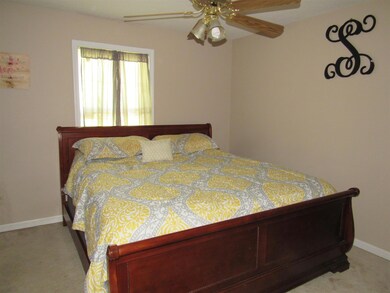 311 Pine Hill Dr, Hopkinsville, KY 42240 - photo 7