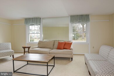 9829 Wolcott Dr, Burke, VA 22015 - photo 7