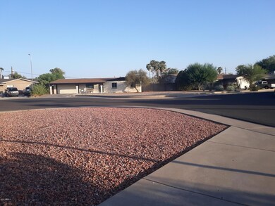 3714 W Davidson Ln, Phoenix, AZ 85051 - photo 2