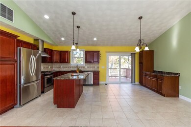 9 Petti Dr, West Warwick, RI 02893 - photo 4