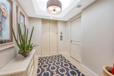 Private elevator vestibule