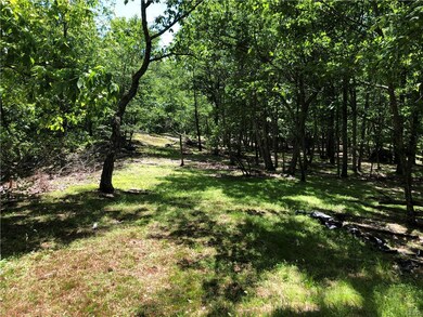 4111 Sycamore Ln, East Stroudsburg, PA 18301 - photo 5