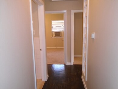 4610 De Lange Ln, Houston, TX 77092 - photo 5