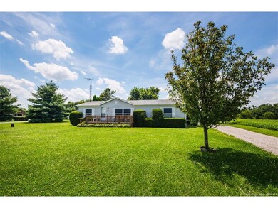 3754 Martin Rd, Floyds Knobs, IN 47119 - photo 2