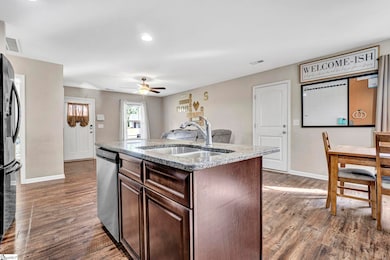 422 Mount Hood Dr, Inman, SC 29349 - photo 5