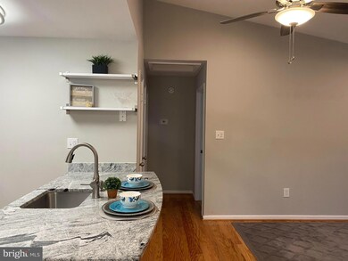 8637 Beekman Place unit 37D, Alexandria, VA 22309 - photo 7