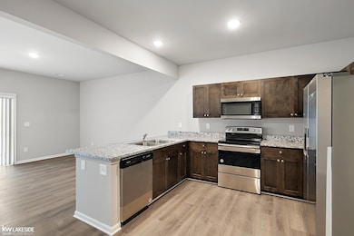 28140 Delano Dr unit Building 14 Unit 9I, Chesterfield, MI 48051 - photo 4