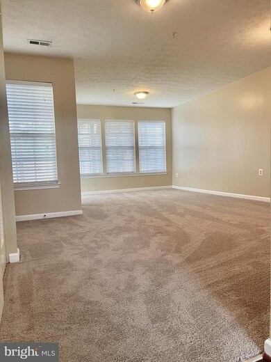 9738 Selfridge Rd, Middle River, MD 21220 - photo 2