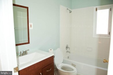 5530 Volta Ave, Bladensburg, MD 20710 - photo 2