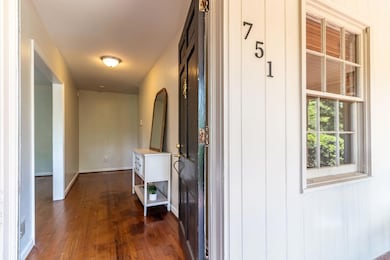 9-web-or-mls-715 LANCASTER RD (c)-