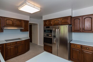 2040-9thSt-46
