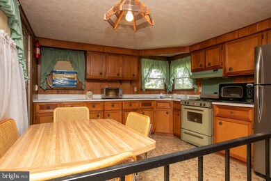 214 Dewey Ave, Williamstown, NJ 08094 - photo 6