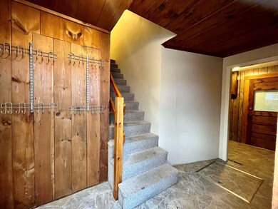 370 Lake St unit 2nd Floor, Unit 2, Bristol, NH 03222 - photo 4