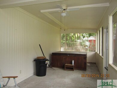 awesome screened porch with hot tub!