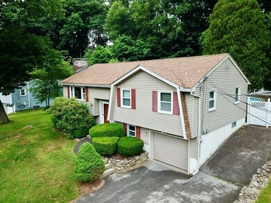 106 Bumble Bee Cir, Shrewsbury, MA 01545 - photo 3