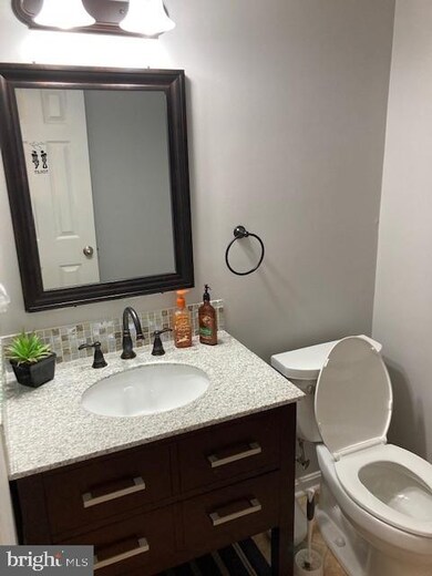 20017 Gateshead Cir, Germantown, MD 20876 - photo 4