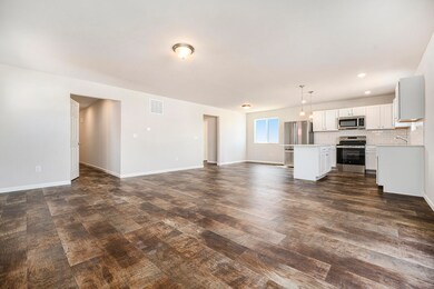 CDF048-i1910-Great Room2