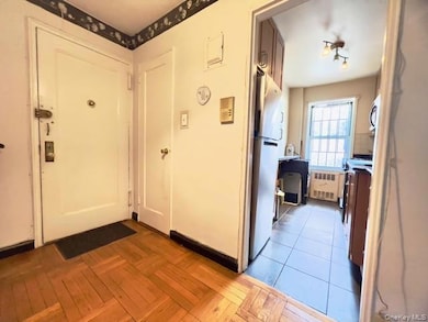 81-05 35th Ave unit 1, Jackson Heights, NY 11372 - photo 2