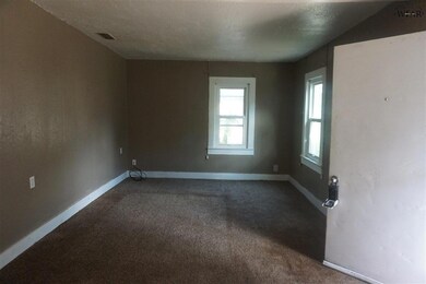 1304 35th St, Wichita Falls, TX 76302 - photo 4
