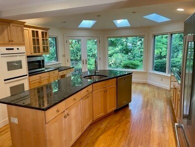 124 Pilgrim Rd unit RD, Wellesley Hills, MA 02481 - photo 3