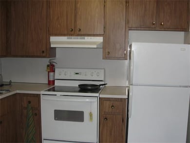 80 Fountain Ln unit 16, South Weymouth, MA 02190 - photo 3