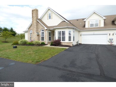 1017 Burgundy Cir, Pennsburg, PA 18073 - photo 2