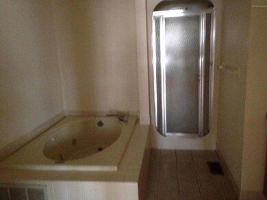 153 Northampton Dr unit N153, Holmdel, NJ 07733 - photo 4