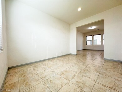 Can be a DEN or Dining room