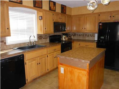 Kitchen w/ island