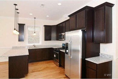 6044 N Washtenaw Ave unit 3, Chicago, IL 60659 - photo 5