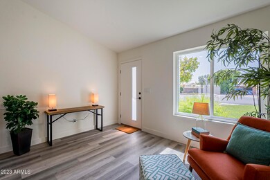 FOYER