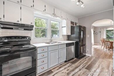 536 E Clinton St, Hastings, MI 49058 - photo 6