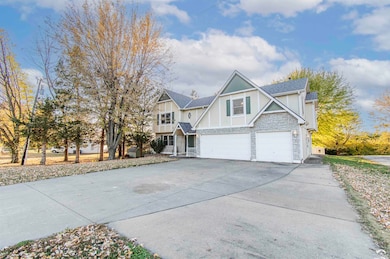 1215 Hacienda Ln, Lawrence, KS 66049 - photo 3