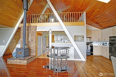 979 Cavalero Rd, Camano Island, WA 98282 - photo 4