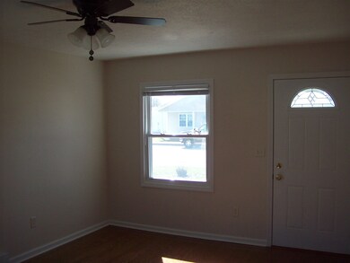 727 Poplar St, Tipton, IN 46072 - photo 5