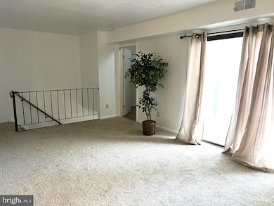 606 Meadowbrook Dr unit 6F, Mays Landing, NJ 08330 - photo 5